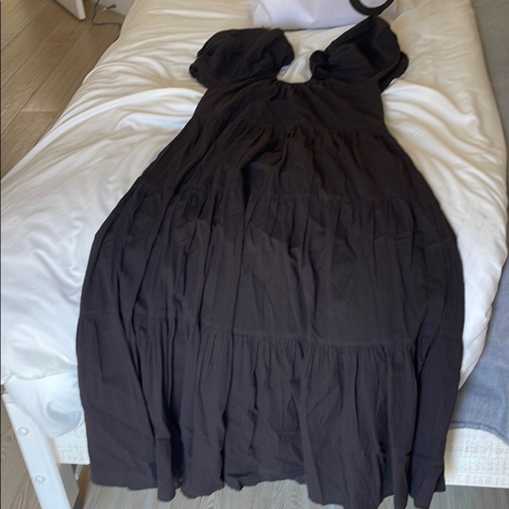 Billabong dress, black gray color